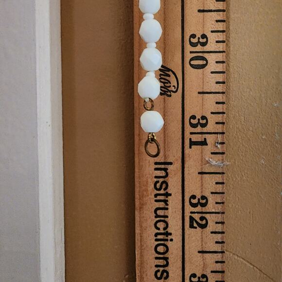 Mid Century Milk Glass Faceted Bead Necklace 31" Wear Long or Doubled as Choker - Picture 6 of 6